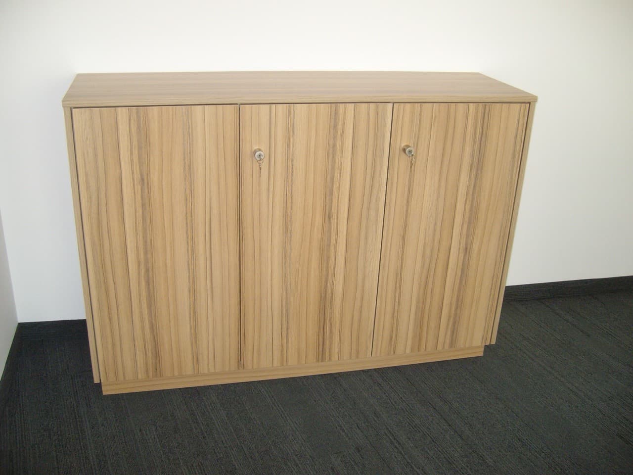 buero - ALIM4316.JPG